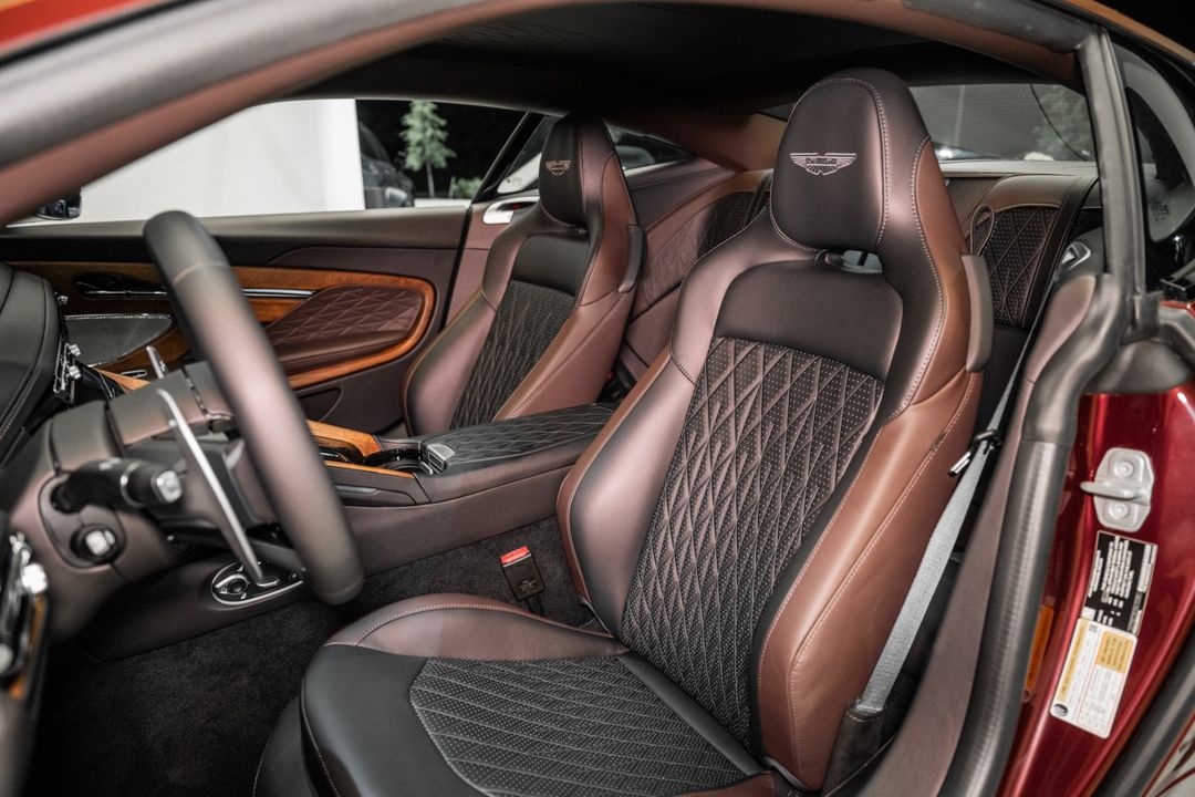 2025 Aston Martin DB12