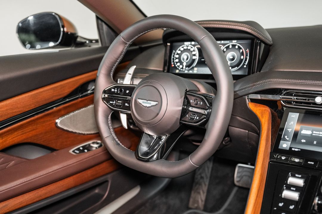 2025 Aston Martin DB12