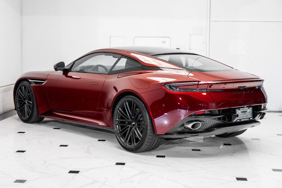 2025 Aston Martin DB12