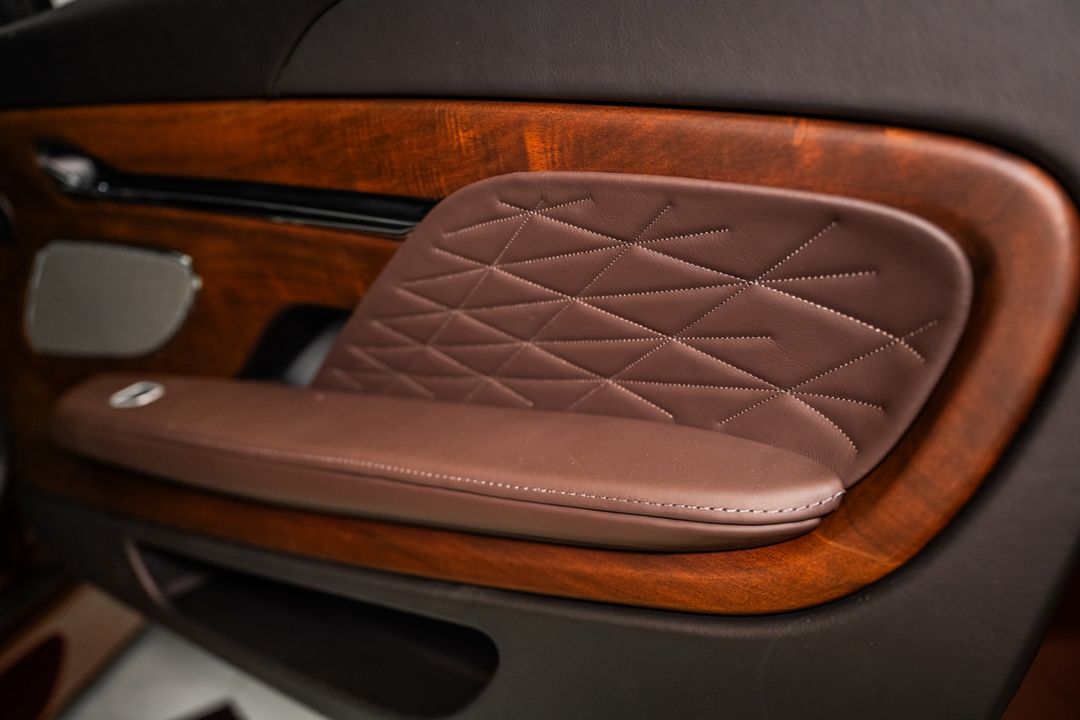 2025 Aston Martin DB12