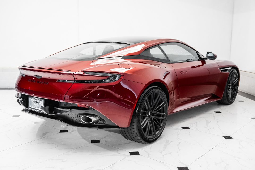 2025 Aston Martin DB12