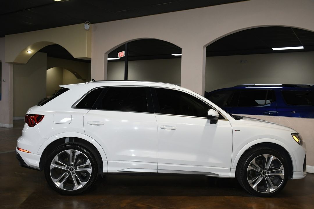 2021 Audi Q3
