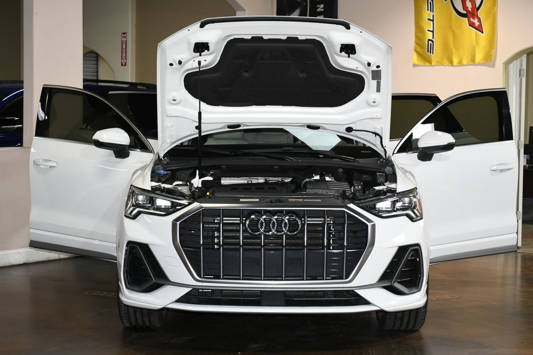 2021 Audi Q3