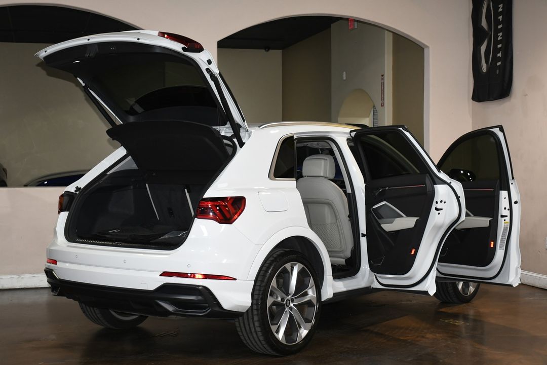 2021 Audi Q3