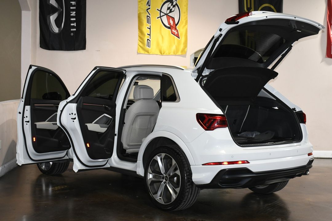 2021 Audi Q3