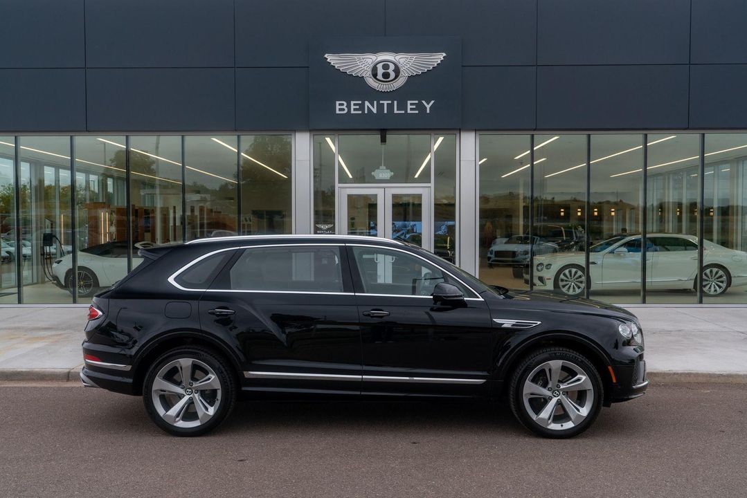 2023 Bentley Bentayga EWB