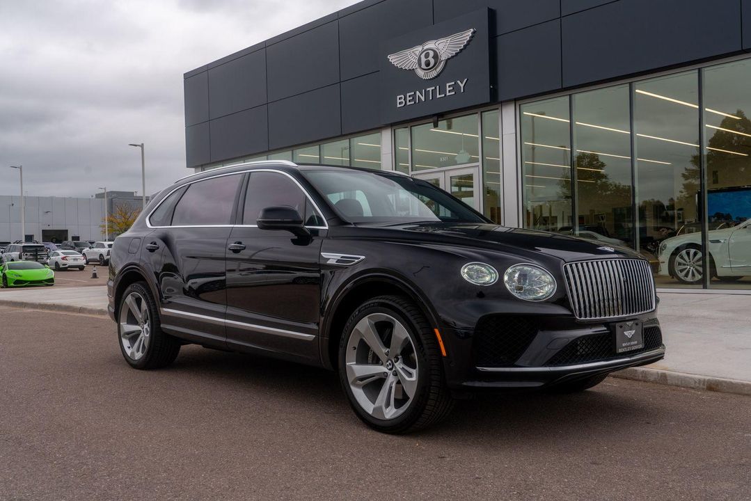 2023 Bentley Bentayga EWB