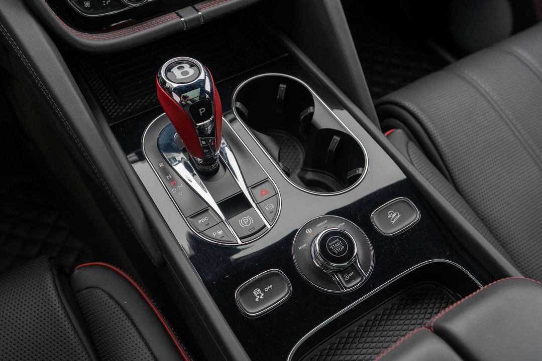 2023 Bentley Bentayga EWB