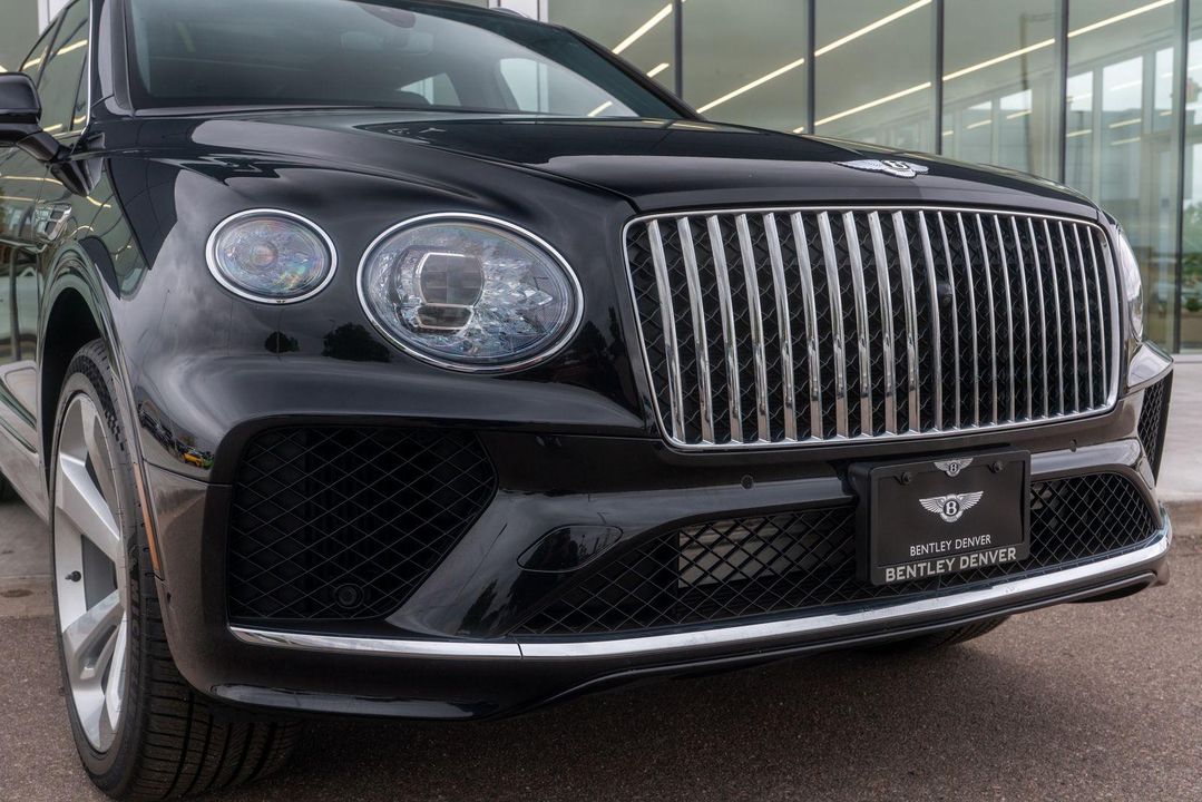 2023 Bentley Bentayga EWB