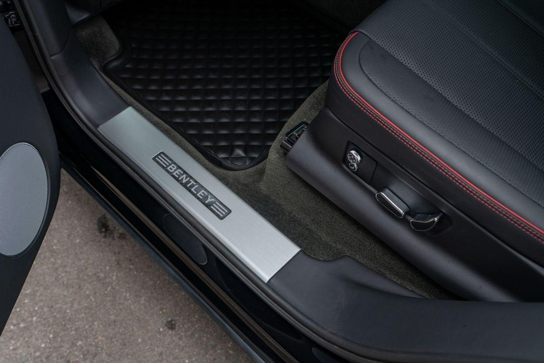 2023 Bentley Bentayga EWB