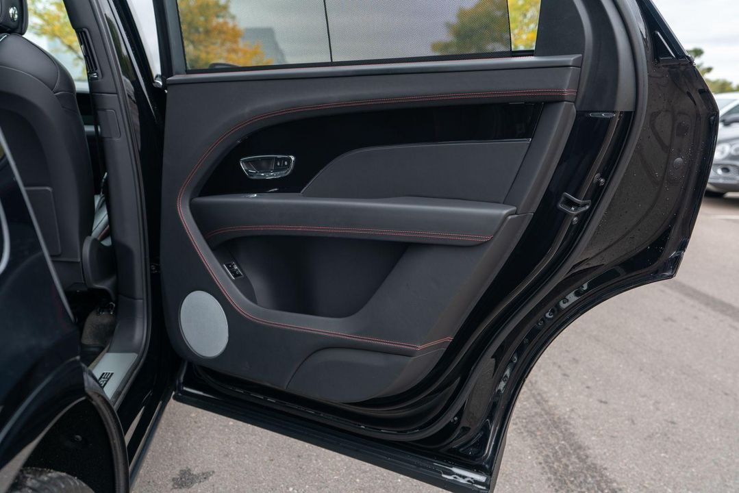 2023 Bentley Bentayga EWB