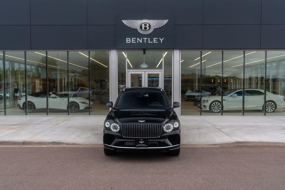 2023 Bentley Bentayga EWB