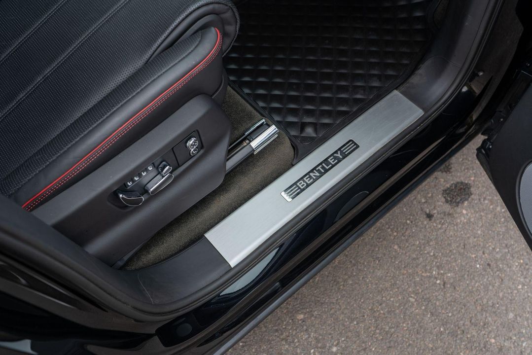 2023 Bentley Bentayga EWB