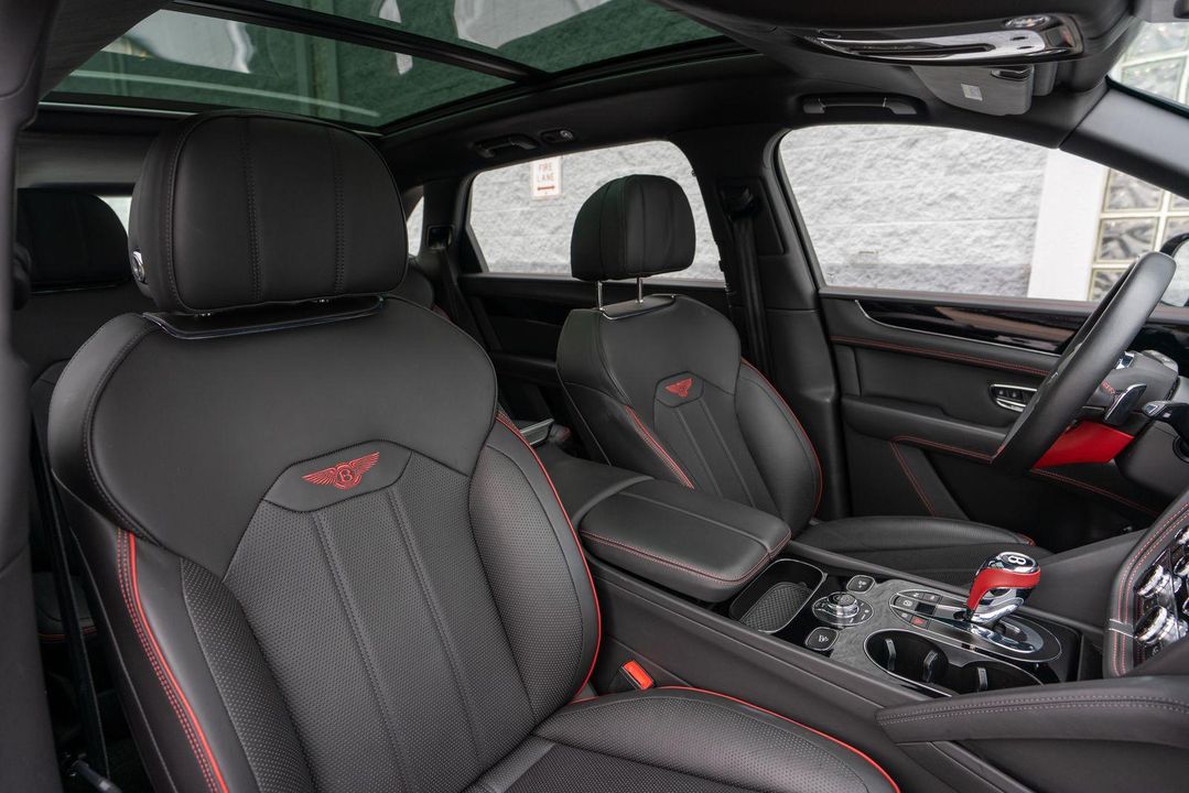 2023 Bentley Bentayga EWB
