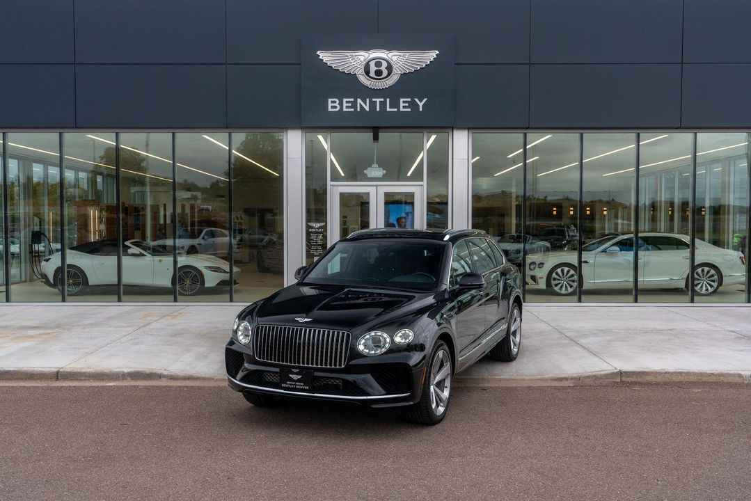 2023 Bentley Bentayga EWB