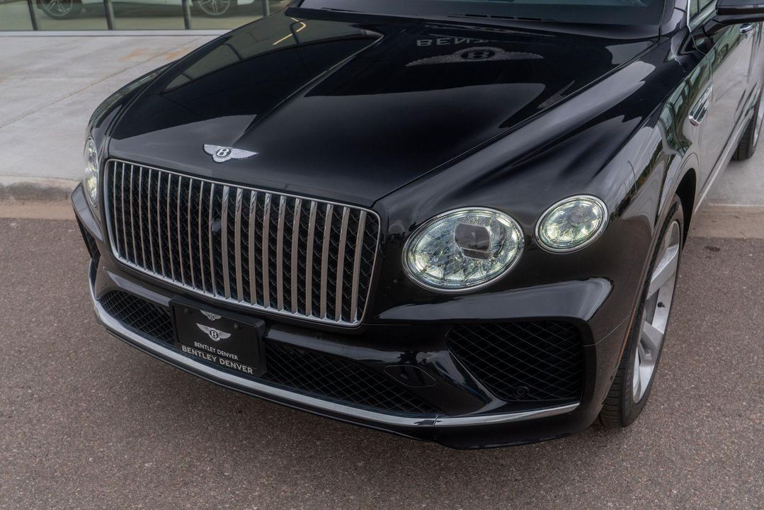 2023 Bentley Bentayga EWB