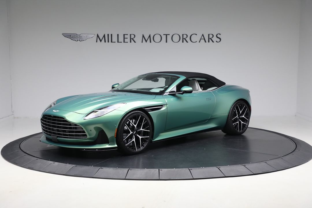 2025 Aston Martin DB12