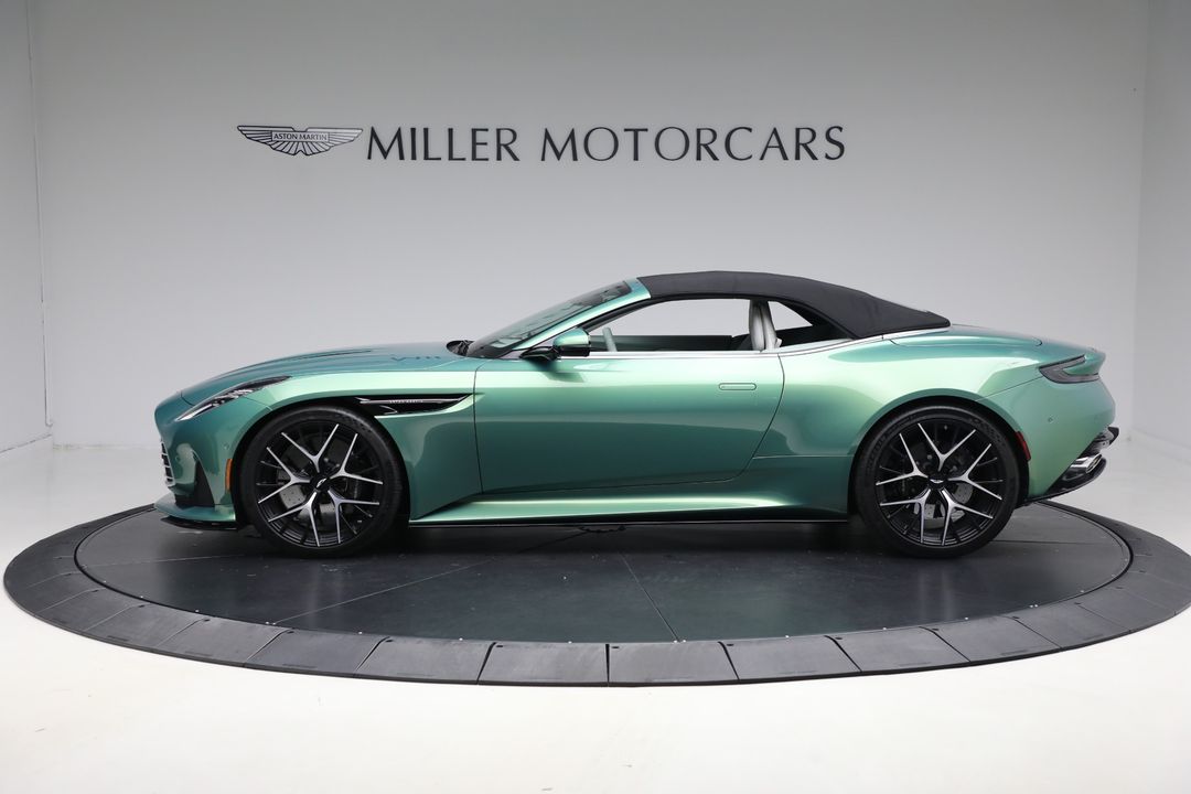 2025 Aston Martin DB12