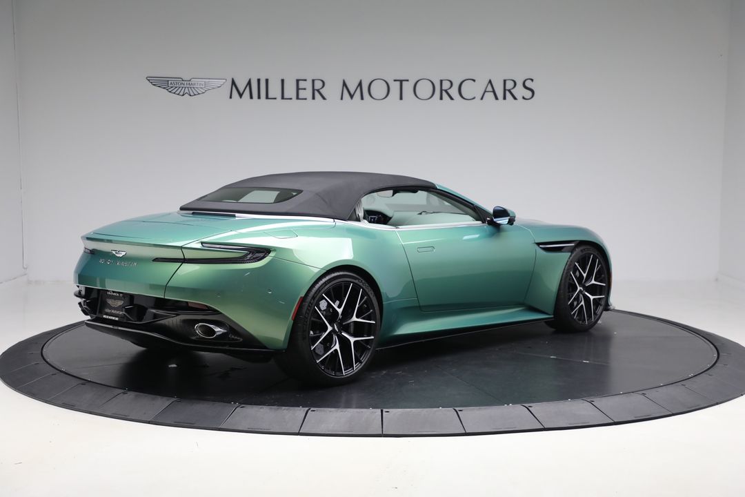 2025 Aston Martin DB12