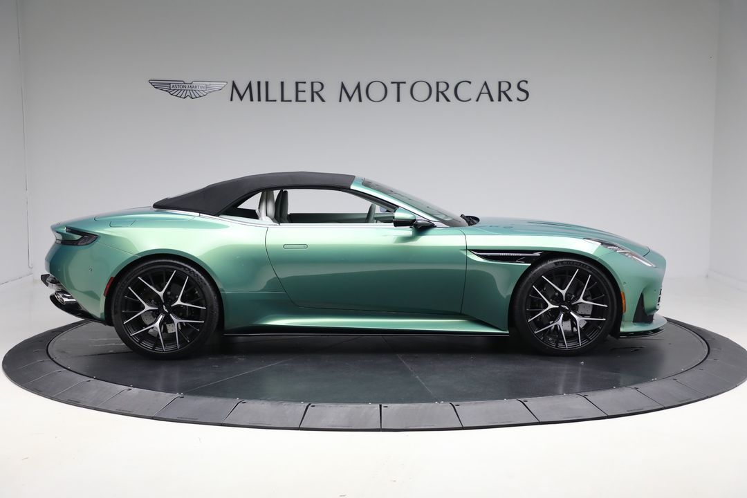 2025 Aston Martin DB12