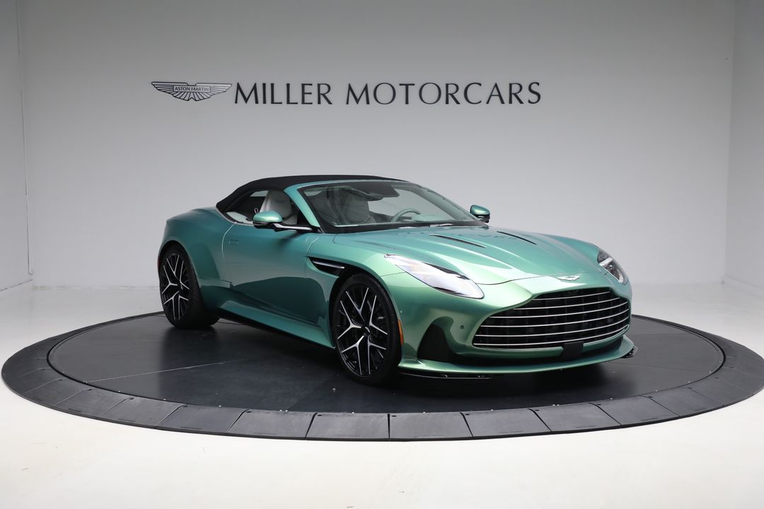 2025 Aston Martin DB12