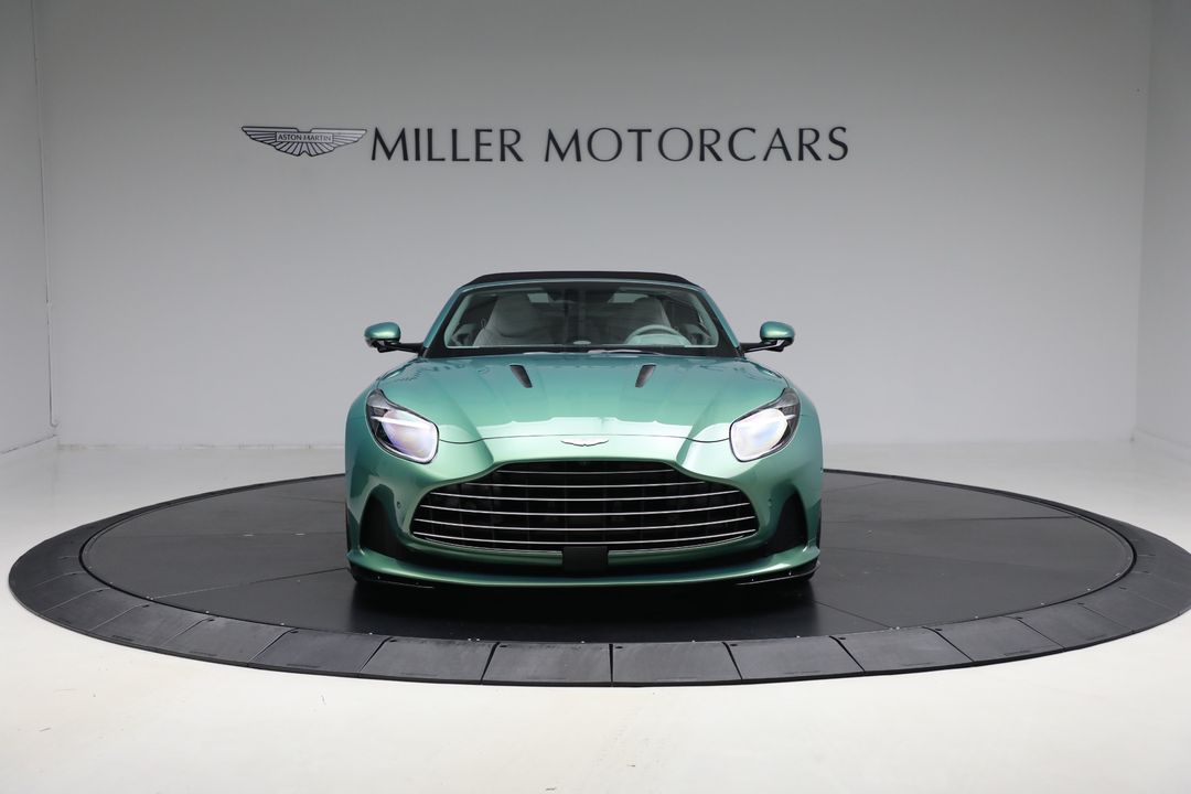 2025 Aston Martin DB12