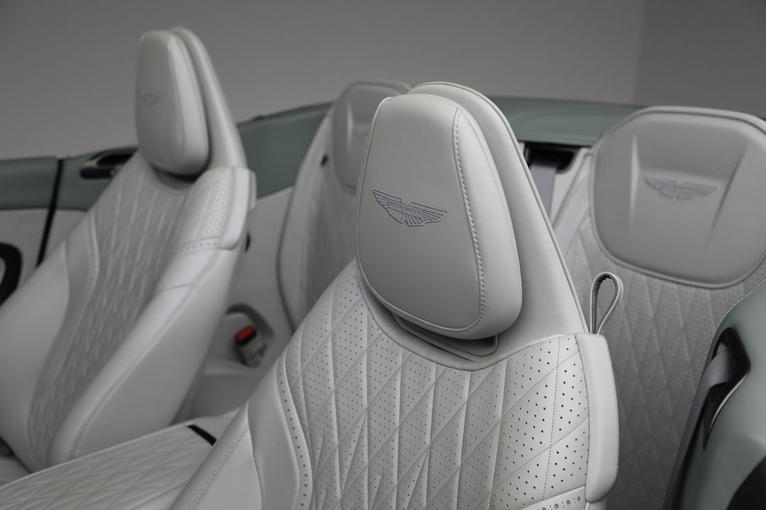 2025 Aston Martin DB12