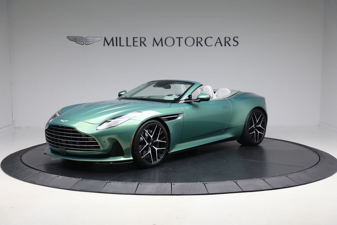 2025 Aston Martin DB12
