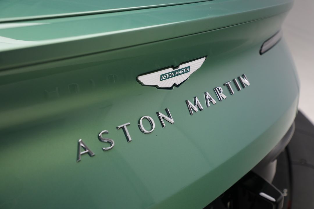 2025 Aston Martin DB12