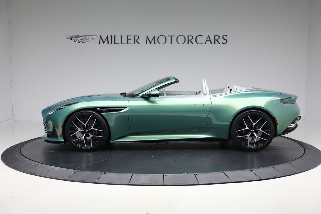 2025 Aston Martin DB12