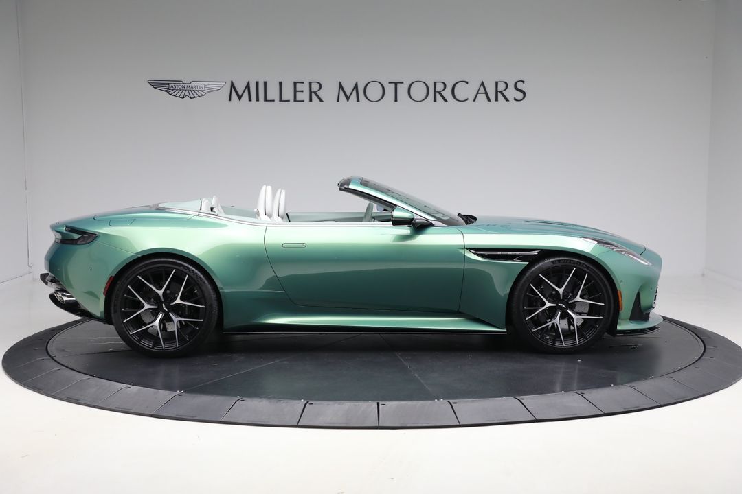 2025 Aston Martin DB12