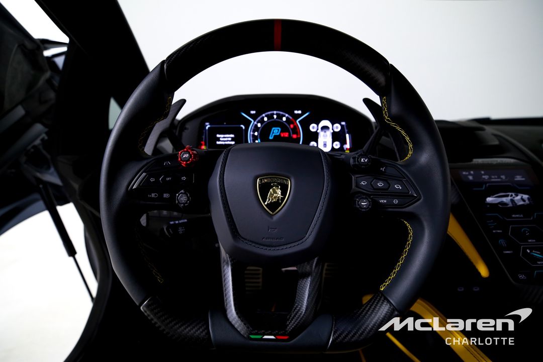 2024 Lamborghini Revuelto