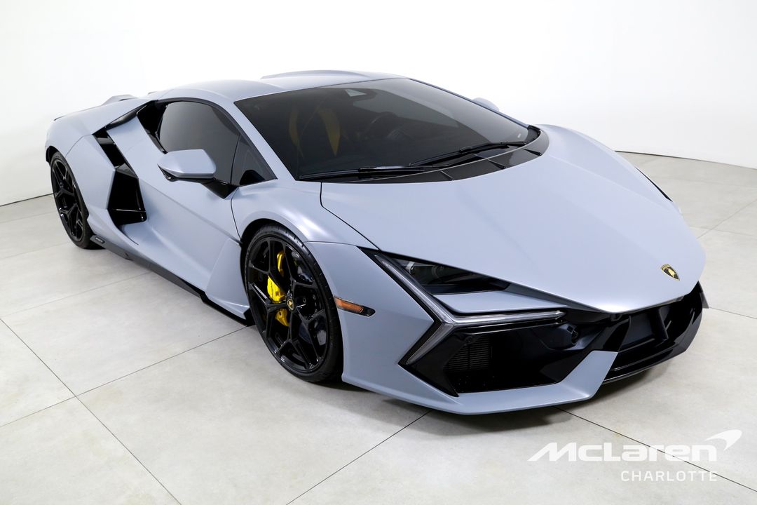 2024 Lamborghini Revuelto