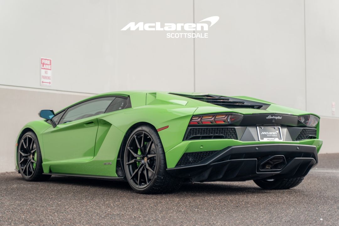 2018 LAMBORGHINI AVENTADOR
