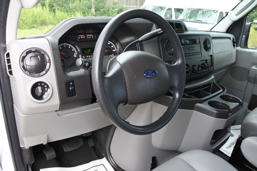 2014 Ford Econoline Cargo Van
