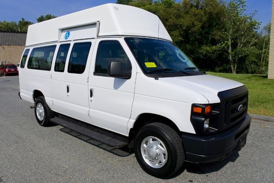 2014 Ford Econoline Cargo Van