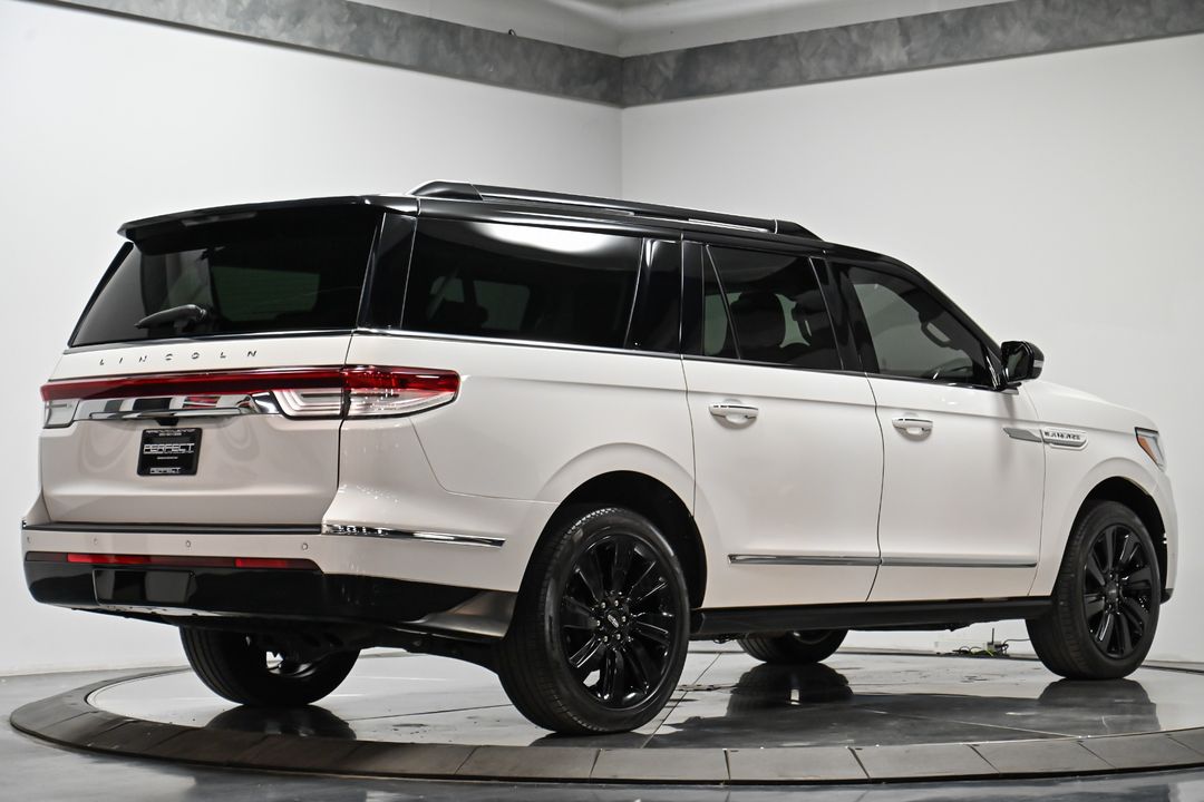 2022 Lincoln Navigator