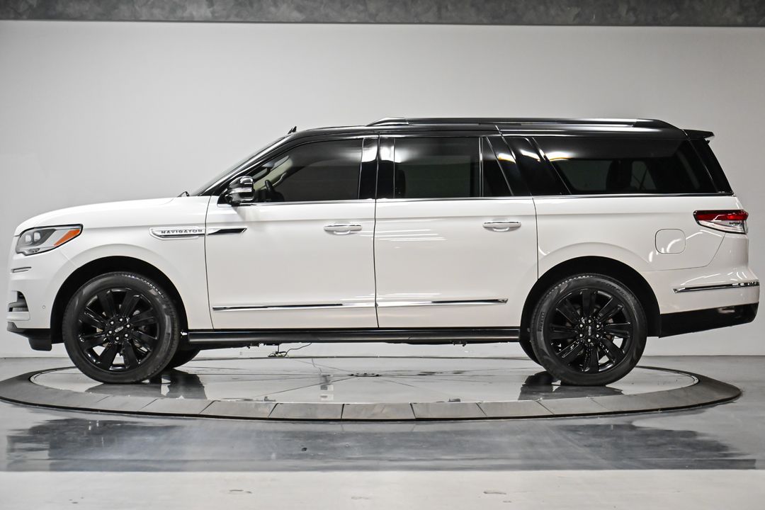 2022 Lincoln Navigator