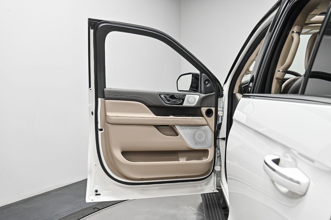 2022 Lincoln Navigator