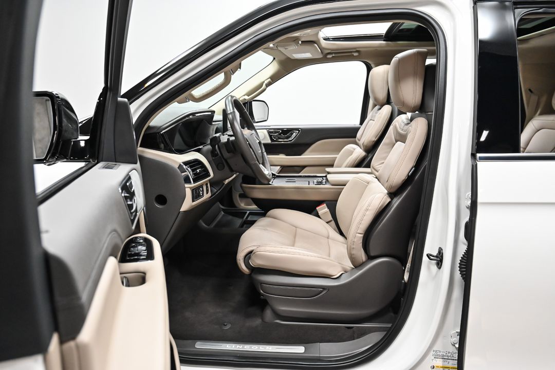 2022 Lincoln Navigator