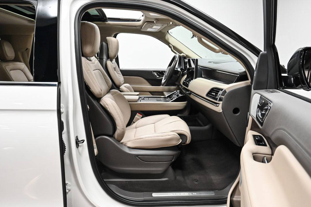 2022 Lincoln Navigator