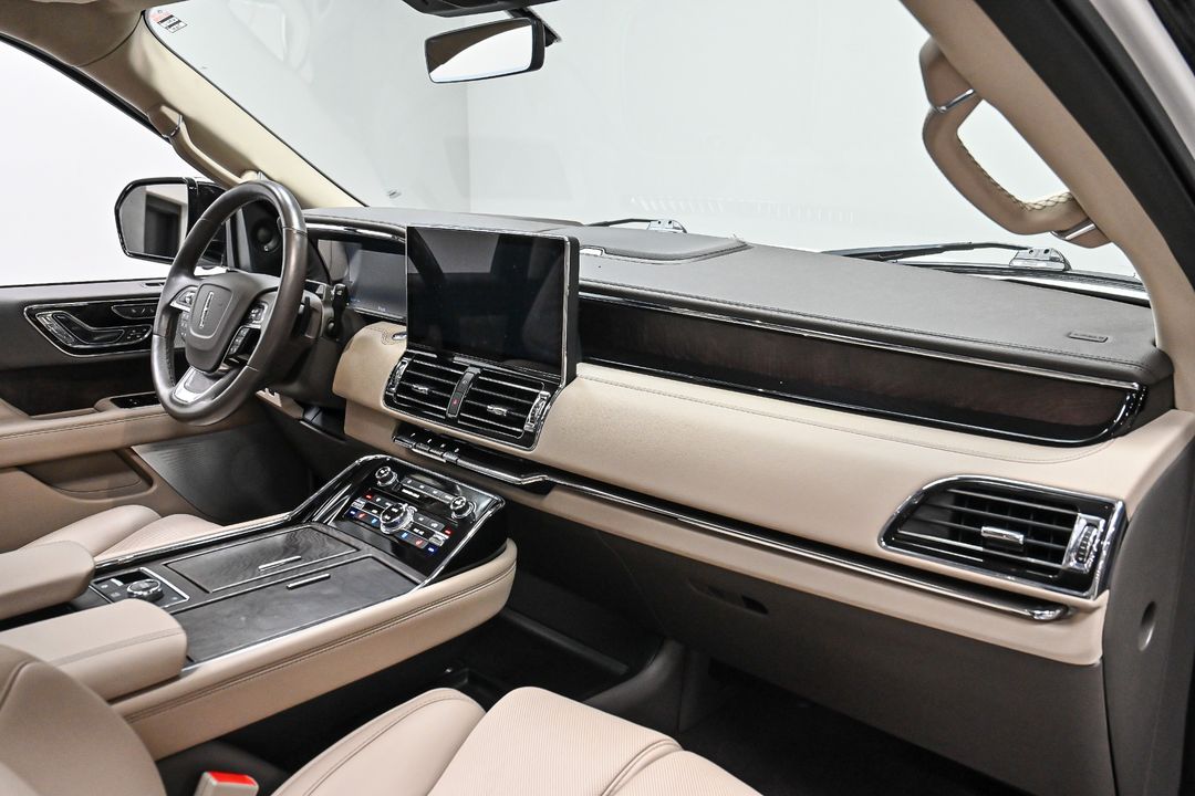 2022 Lincoln Navigator