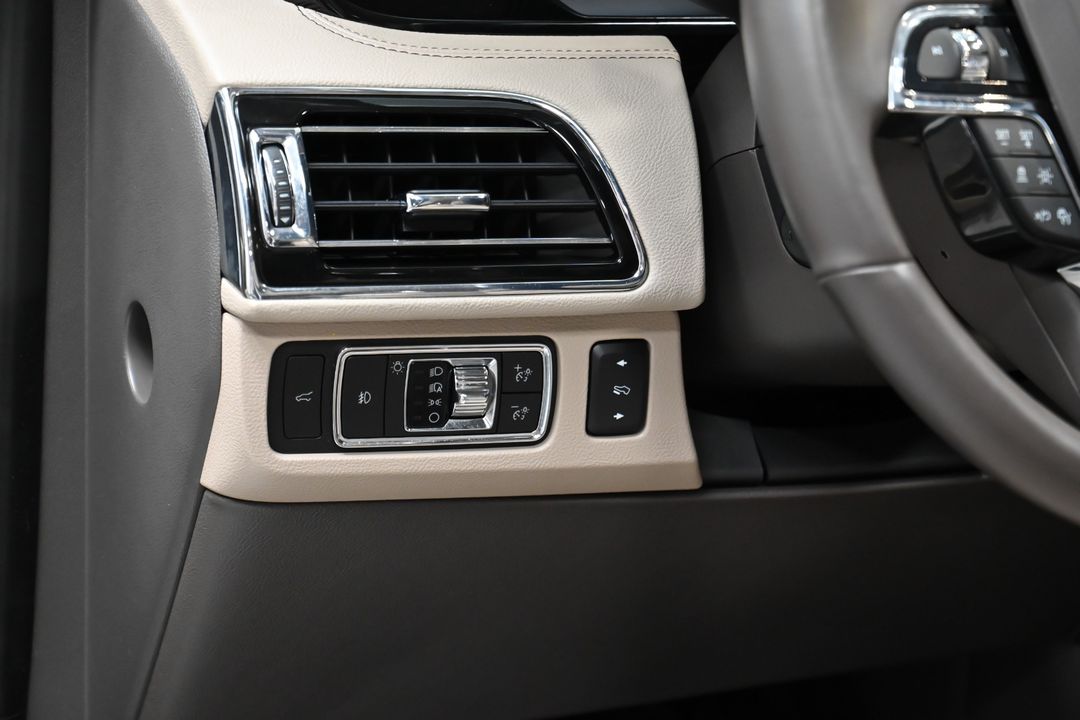 2022 Lincoln Navigator