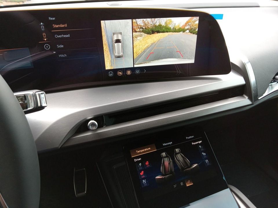 2026 Cadillac VISTIQ