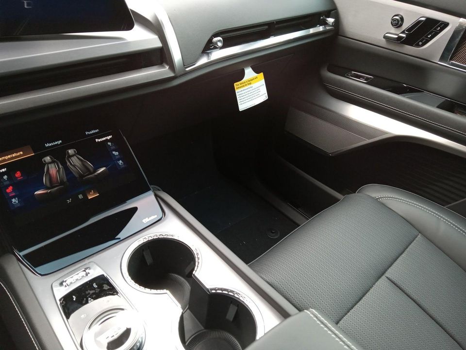 2026 Cadillac VISTIQ