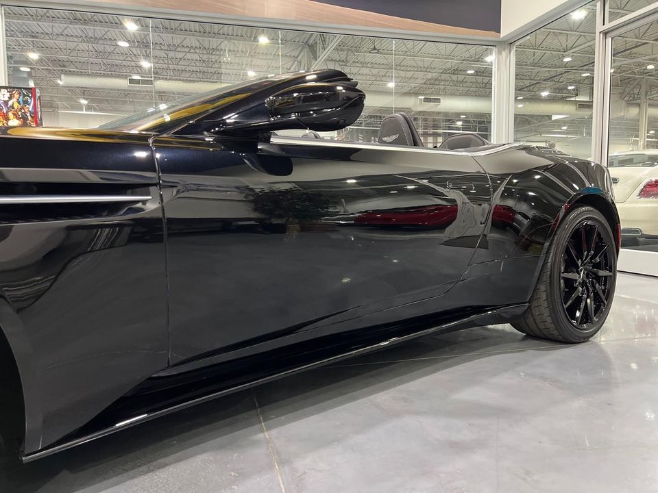 2021 Aston Martin DB11
