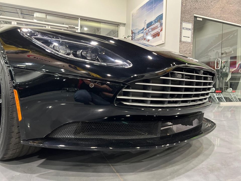 2021 Aston Martin DB11