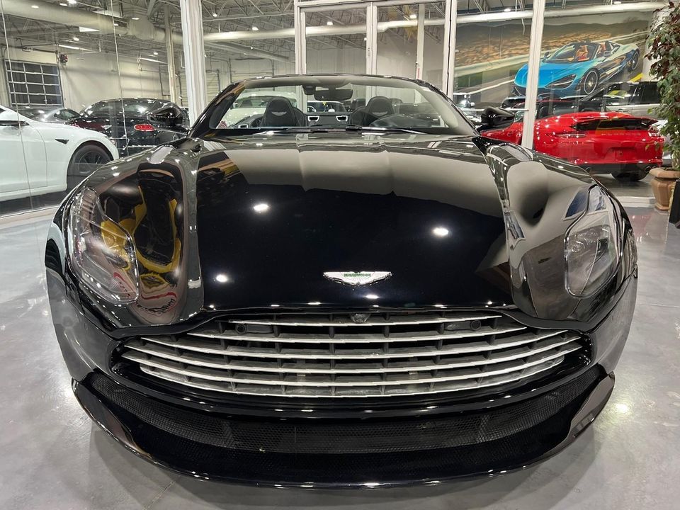 2021 Aston Martin DB11