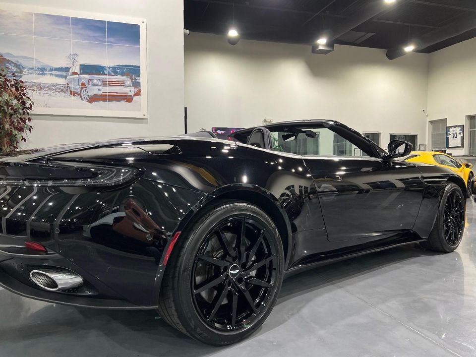 2021 Aston Martin DB11