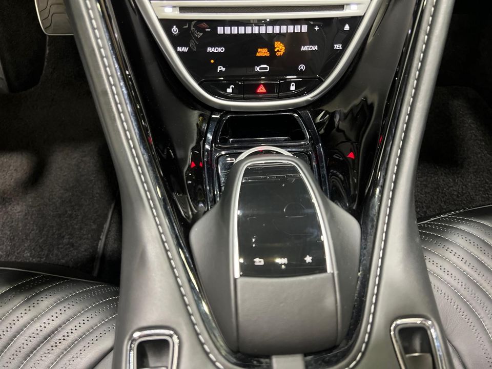 2021 Aston Martin DB11
